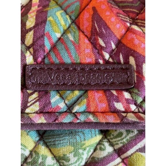Vera Bradley RFID All-In-One Crossbody Wallet – Multicolor Quilted Fabric - Picture 3 of 7